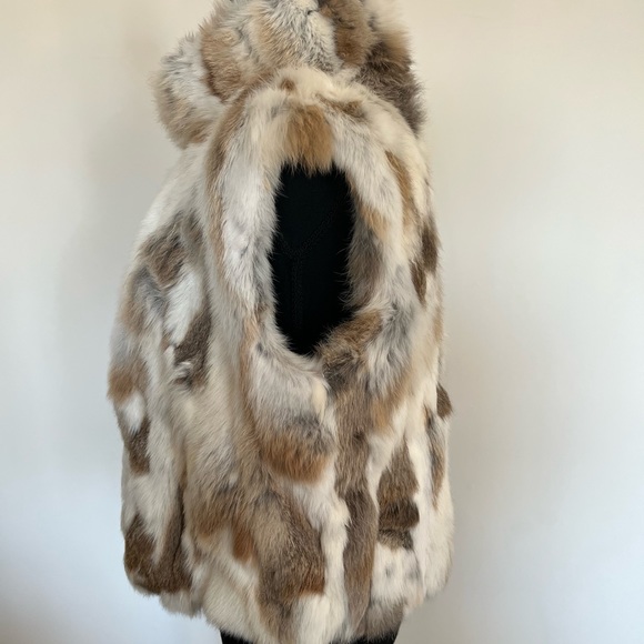 Genuine Rabbit Fur Crop Vest - Picture 3 of 8